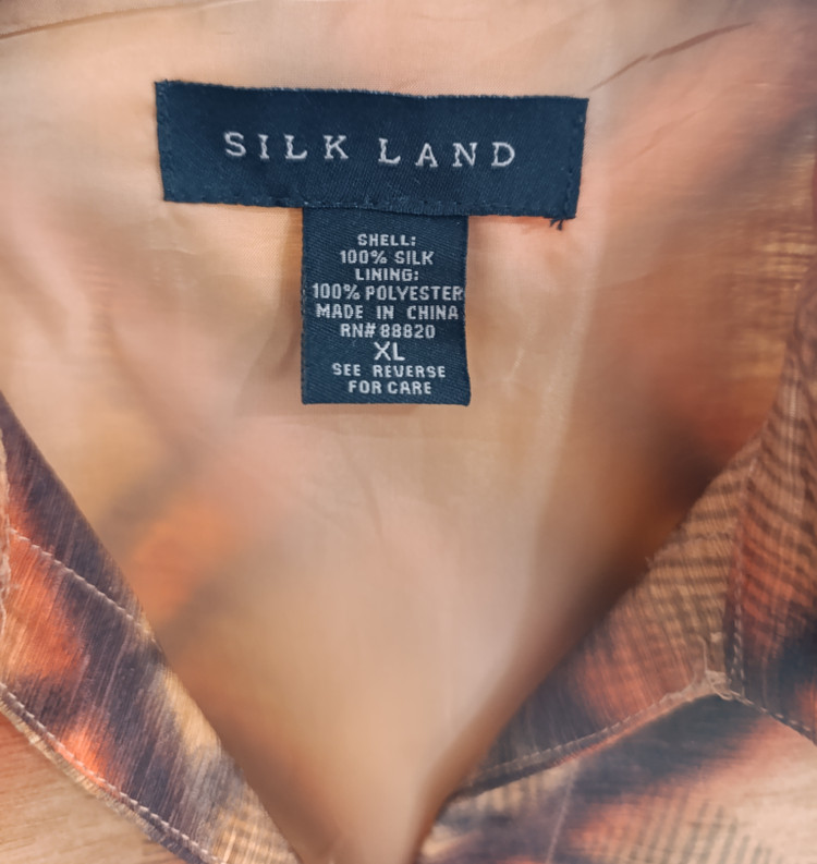 کت زنانه ابریشمی شطرنجی از برند SILK LAND