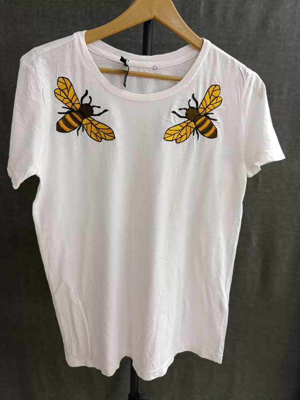 تیشرت زنانه گلدوزیدار اورجینال برند Forever 21 🐝