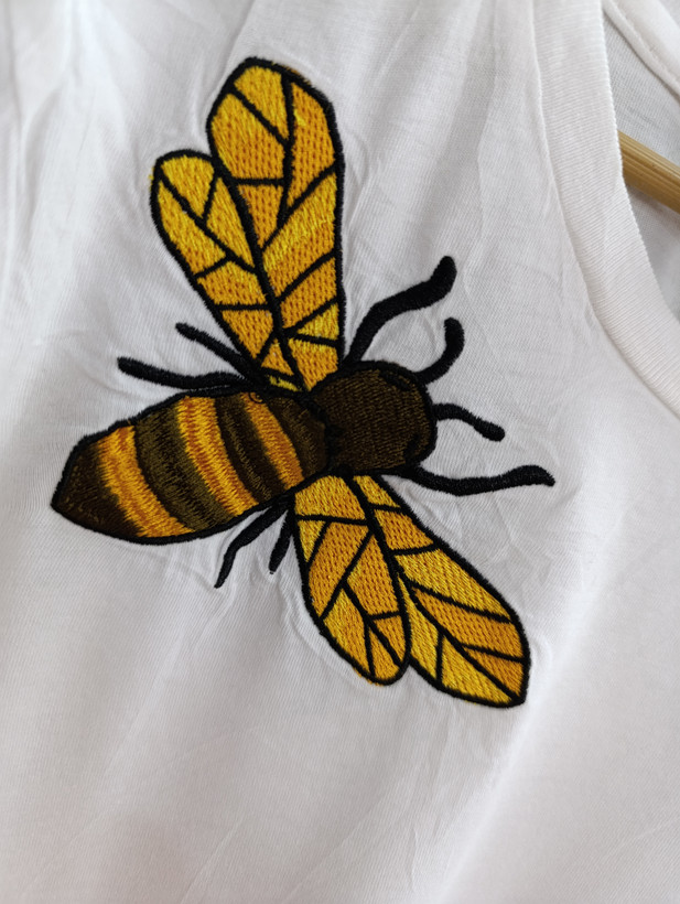 تیشرت زنانه گلدوزیدار اورجینال برند Forever 21 🐝