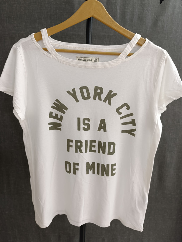 تیشرت زنانه Abercrombie & Fitch با طراحی ترند "New York City Is A Friend Of Mine