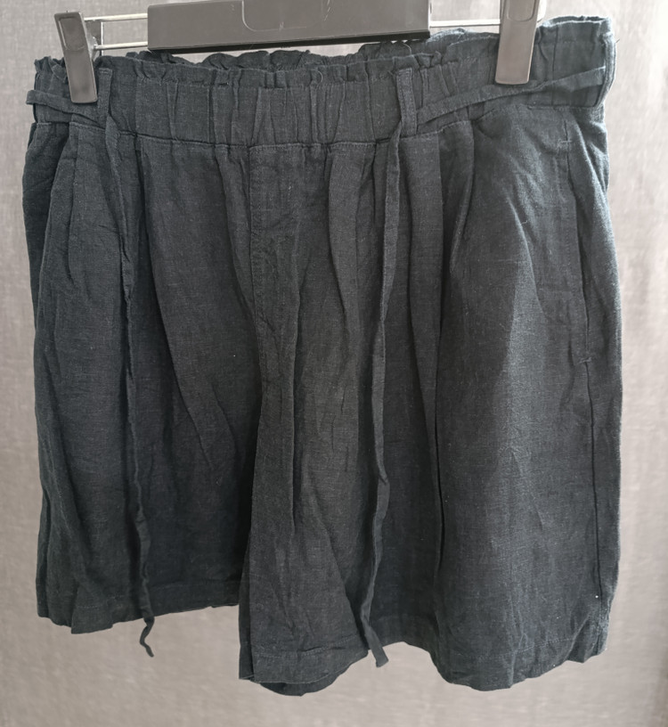 شلوارک زنانه مشکی کلاسیک از برند Universal Thread Goods Co