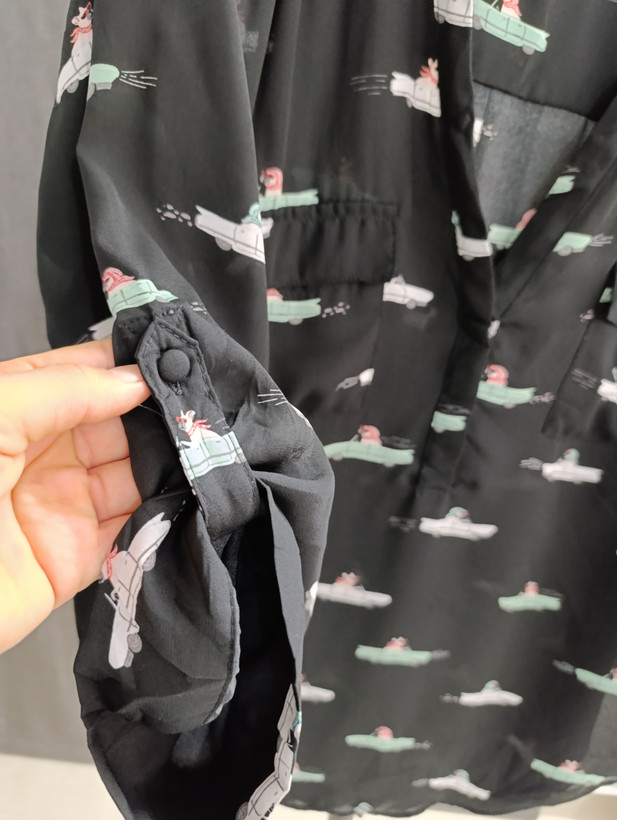 شومیز زنانه طرح فانتزی از برند Torrid (Harper)