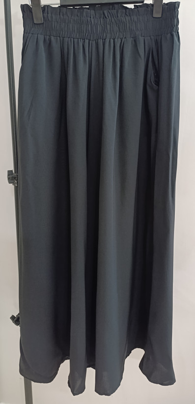 شلوار زنانه بلند مشکیِ چیندار Maxi Skirt