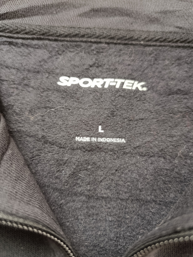 نیمزیپ مردانه طرح NETFLIX 25 از برند Sport-Tek